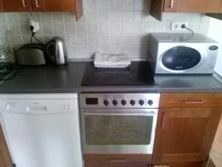 jókai tér lakás tak.